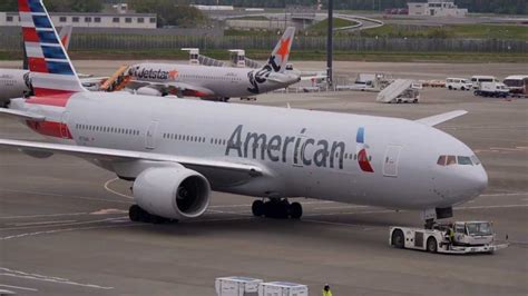 aa boeing 777 200er.